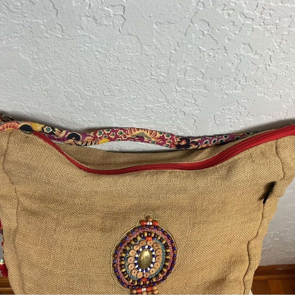 Catori Burlap Shoulder Bag Red Tassel Beads Boho Vacation - Picture 11 of 12